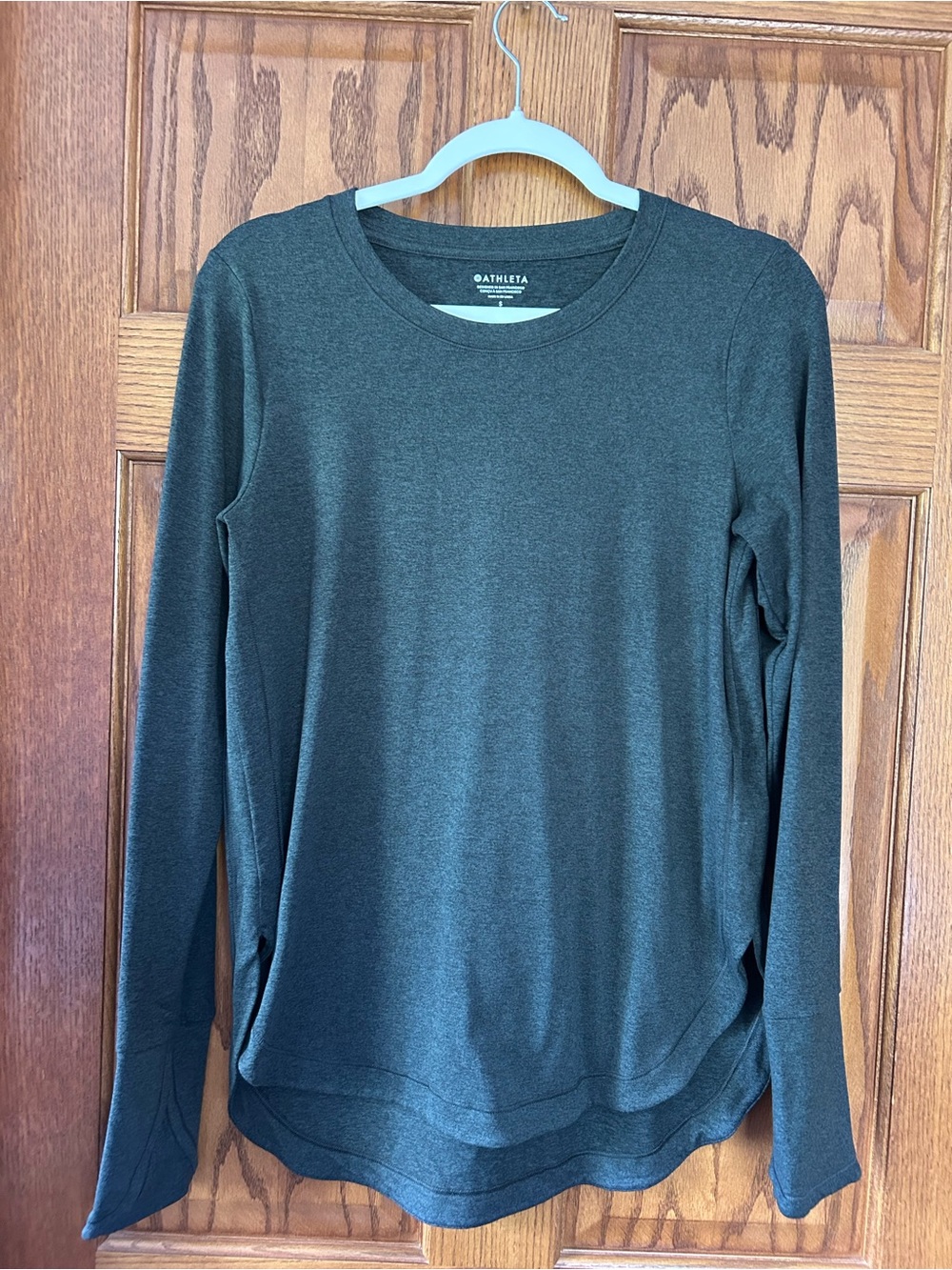 Athleta Charcoal Long-Sleeve Crew Neck Top